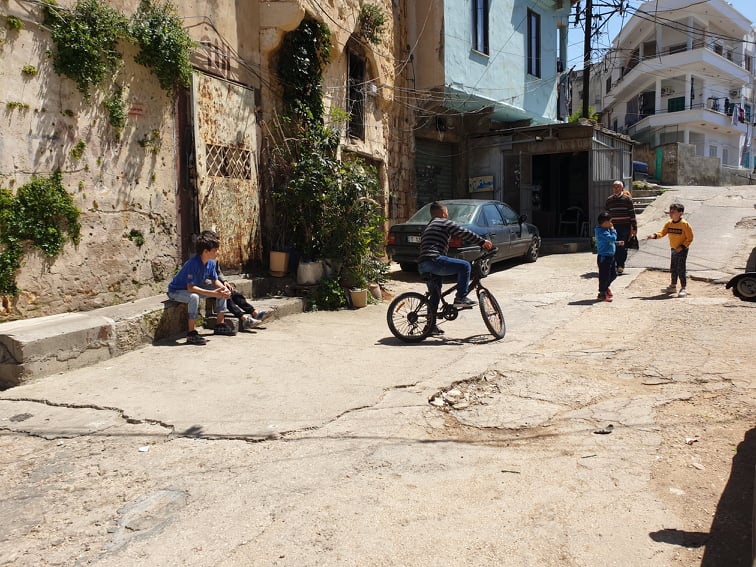 التعليم من بعد في طرابلس: تحدّيات وشيكة والأطفال ضحايا