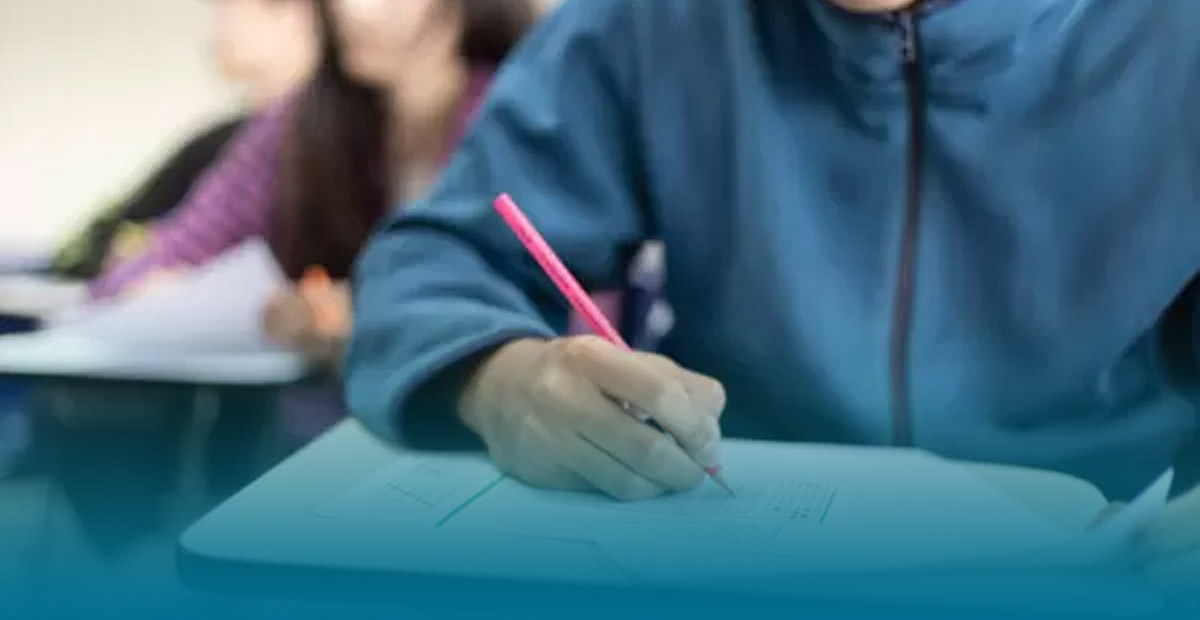 امتخانات المدرسة