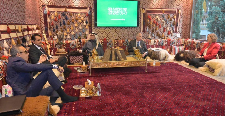 سفراء الخماسية