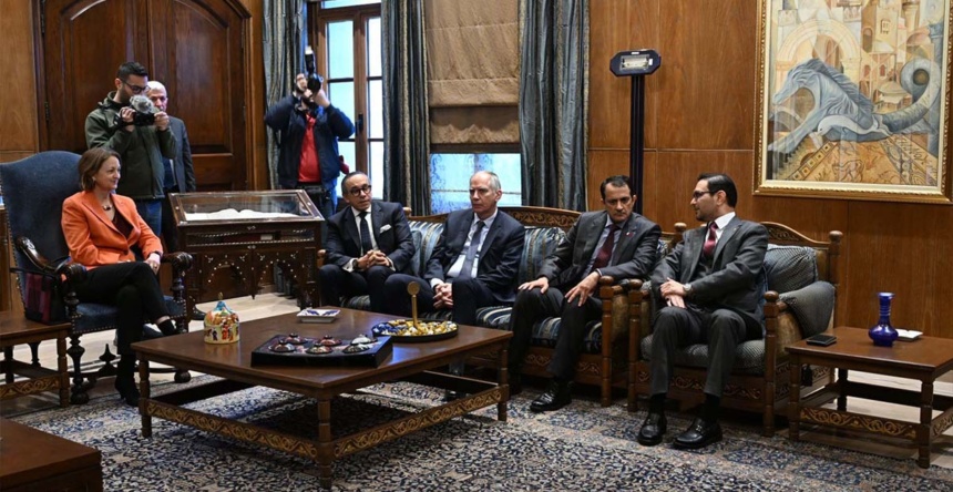 سفراء الخماسية