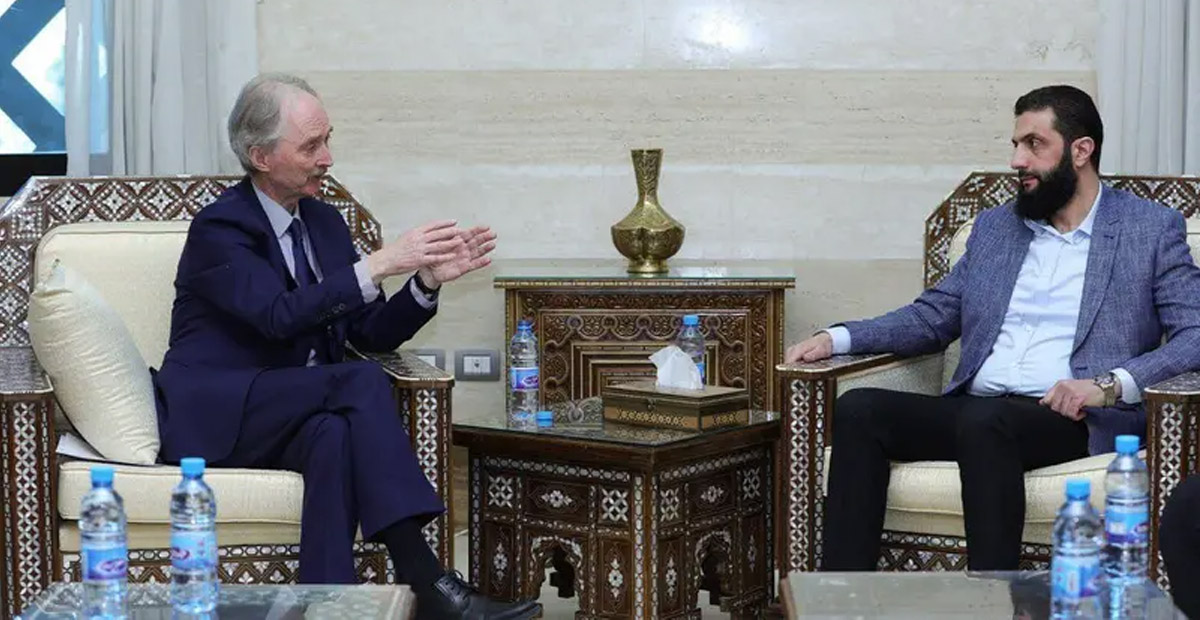 أحمد الشرع مع مبعوث الأمم المتحدة غير بيدرسون في دمشق